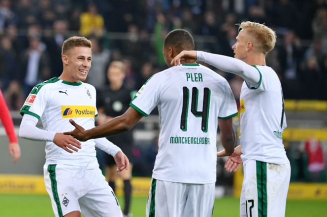 乐鱼app-包含离谱！今晚莱比锡战术微调——欧联节点到来门兴格拉德巴赫转会期更衣室发声，武汉三镇篮板制胜备战法甲的词条